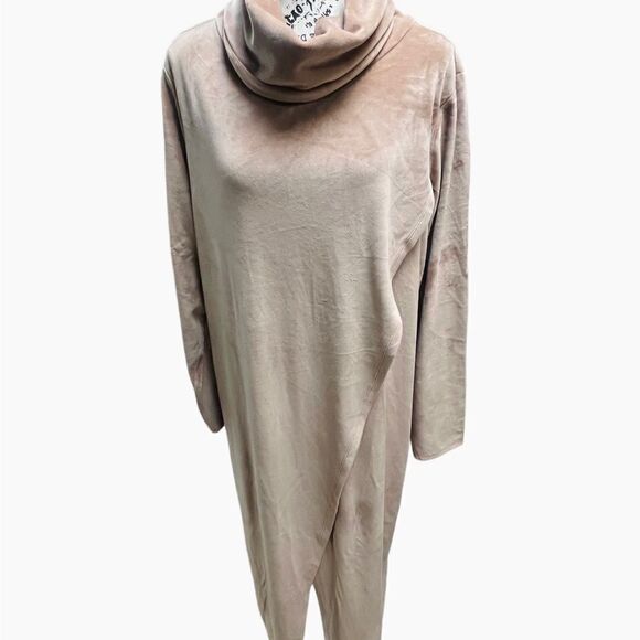 NWOT  by Giuliana Black Label Velour Cross Front Maxi Top Sz 2X - Picture 2 of 8